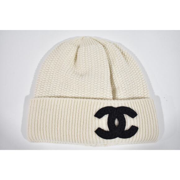 Chanel 23A Ivory Knit Cashmere Black CC Logo Fold Over Beanie Winter Hat Cloche main image 5
